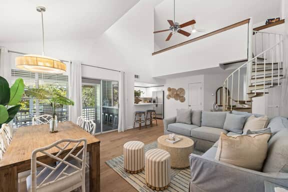 Spacious 3BR Beach Condo, Pool & Golf Course - Image 2